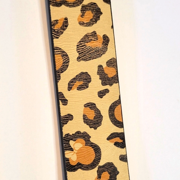 DISNEY Hidden Minnie Belt - Picture 2 of 5